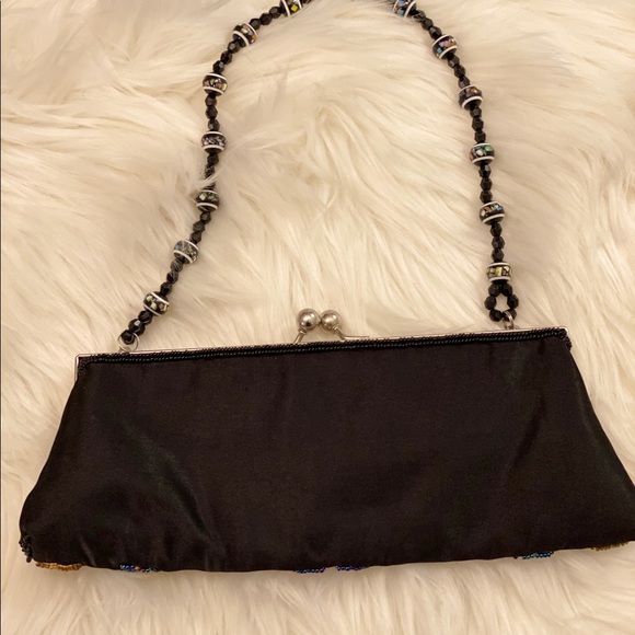 CHATEAU Evening Clutch - Picture 3 of 6